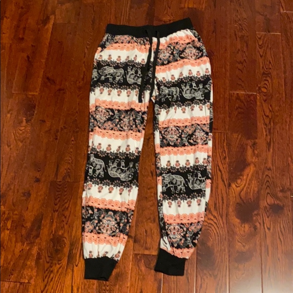 super soft pattern pants